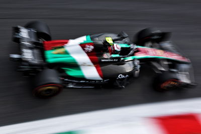 Zhou Guanyu (CHN) Alfa Romeo F1 Team C43. Formula 1 World Championship, Rd 15, Italian Grand Prix, Monza, Italy, Practice