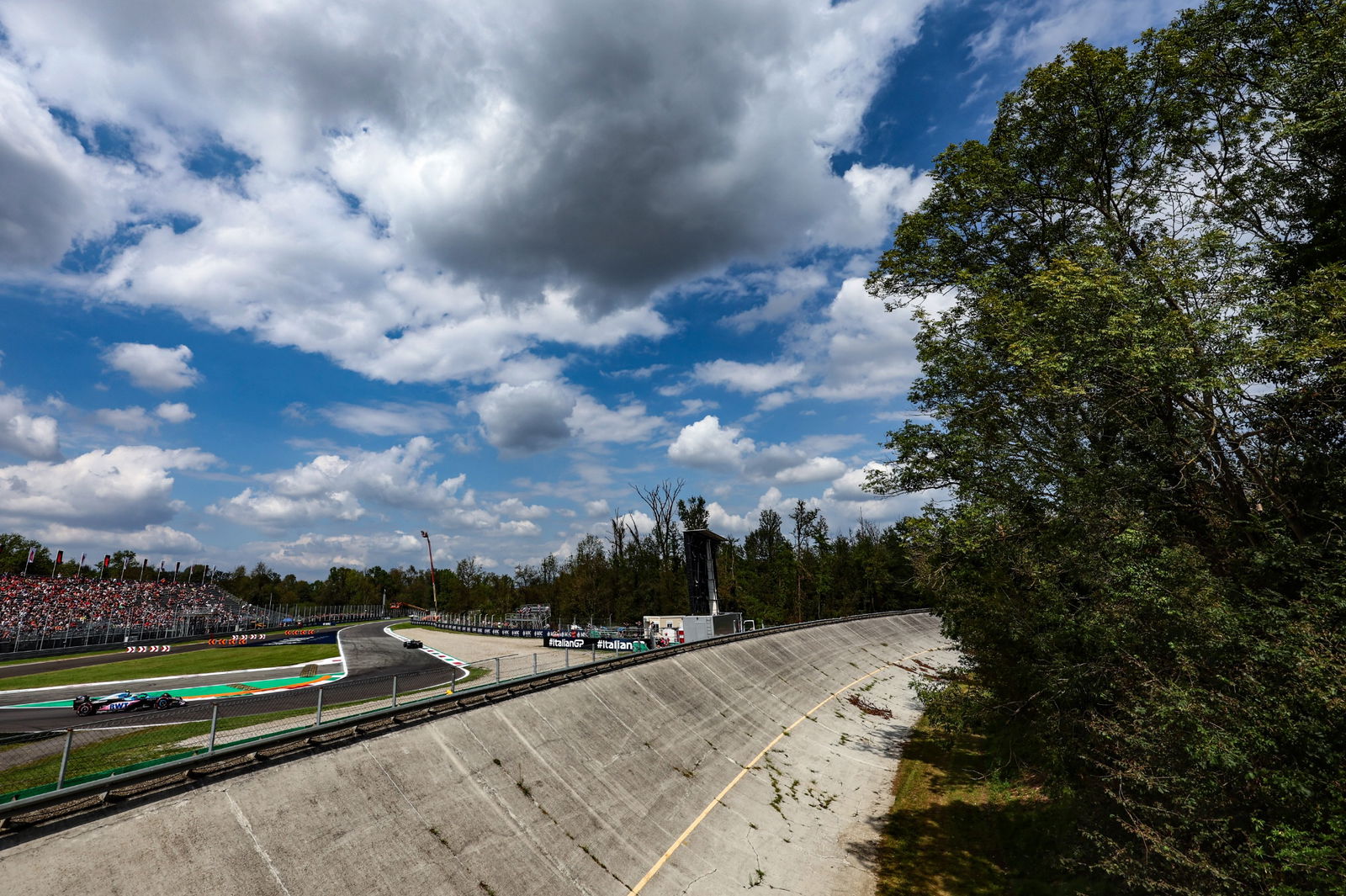 Pierre Gasly (FRA), Alpine F1 Team Formula 1 World Championship, Rd 15, Italian Grand Prix, Monza, Italy, Practice Day.-
