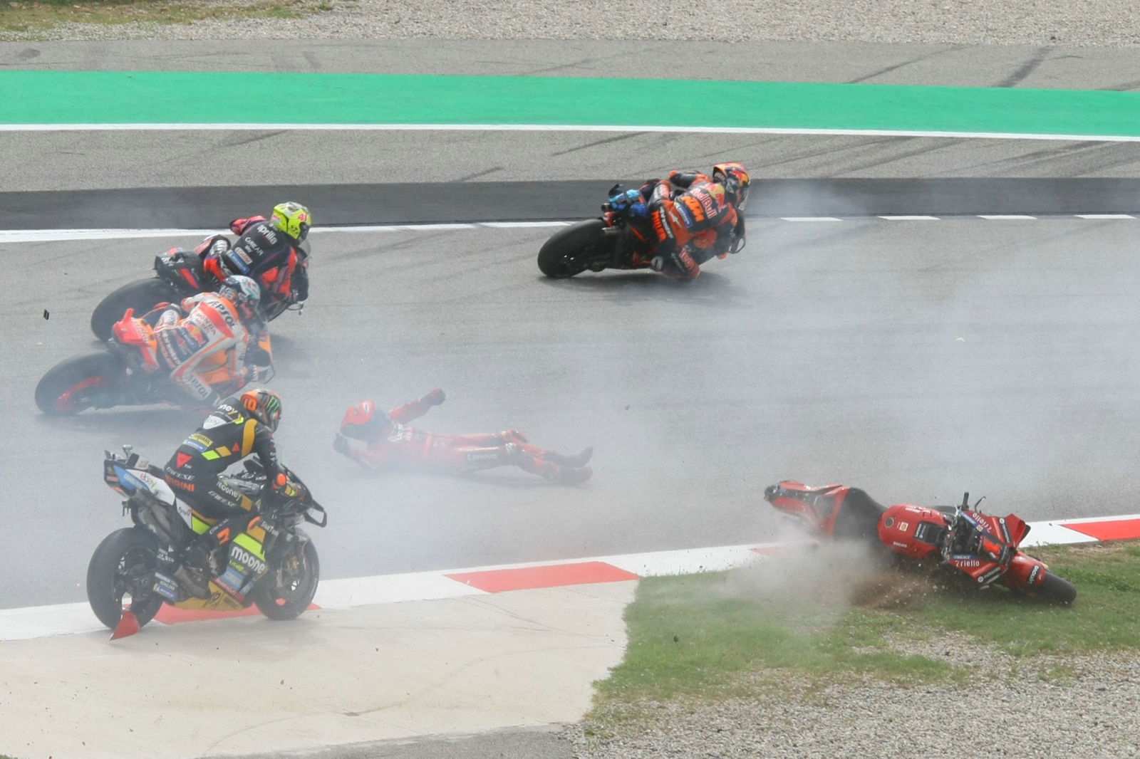 Francesco Bagnaia crash, MotoGP race, Catalunya MotoGP, 3 September