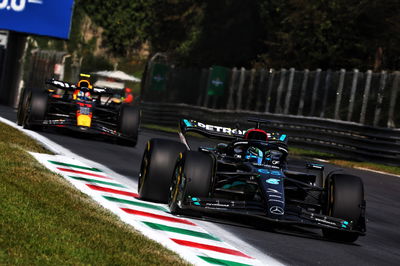 George Russell (GBR ) Mercedes AMG F1 W14.Kejuaraan Dunia Formula 1, Rd 15, Grand Prix Italia, Monza, Italia, Balapan