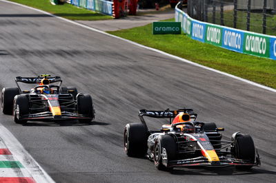 Max Verstappen (NLD) Red Bull Racing RB19. Formula 1 World Championship, Rd 15, Italian Grand Prix, Monza, Italy, Race