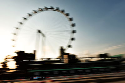 Logan Sargeant (USA) Williams Racing FW45. Formula 1 World Championship, Rd 16, Singapore Grand Prix, Marina Bay Street