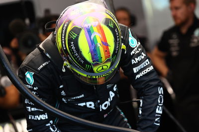 Lewis Hamilton (GBR) Mercedes AMG F1. Formula 1 World Championship, Rd 16, Singapore Grand Prix, Marina Bay Street