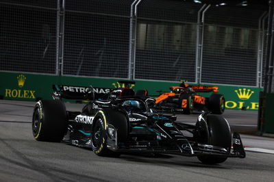 George Russell (GBR) Mercedes AMG F1 W14. Formula 1 World Championship, Rd 16, Singapore Grand Prix, Marina Bay Street