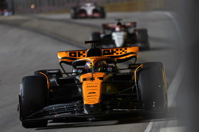 Oscar Piastri (AUS) McLaren MCL60. Formula 1 World Championship, Rd 16, Singapore Grand Prix, Marina Bay Street Circuit,