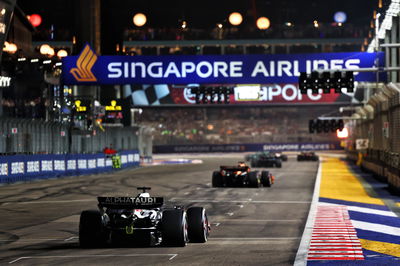 Liam Lawson (NZL) AlphaTauri AT04. Formula 1 World Championship, Rd 16, Singapore Grand Prix, Marina Bay Street Circuit,