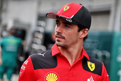 Charles Leclerc (MON ) Ferrari.Kejuaraan Dunia Formula 1, Rd 17, Grand Prix Jepang, Suzuka, Jepang, Persiapan