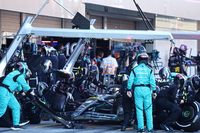 Lewis Hamilton (GBR) Mercedes AMG F1 W14. Formula 1 World Championship, Rd 17, Japanese Grand Prix, Suzuka, Japan, Race