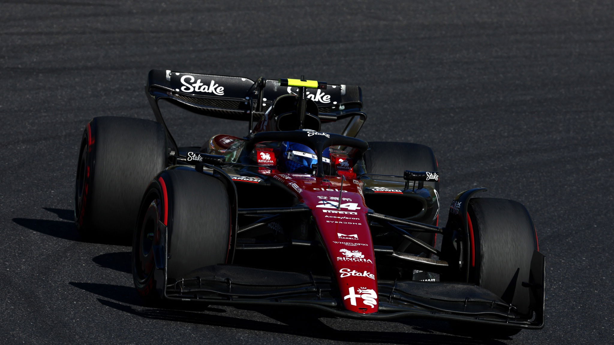 Zhou Guanyu (CHN) Alfa Romeo F1 Team C43. Formula 1 World Championship, Rd 17, Japanese Grand Prix, Suzuka, Japan, Race