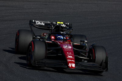 Zhou Guanyu (CHN) Alfa Romeo F1 Team C43. Formula 1 World Championship, Rd 17, Japanese Grand Prix, Suzuka, Japan, Race