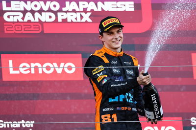 Oscar Piastri (AUS ), Kejuaraan Dunia Formula 1 McLaren, Rd 17, Grand Prix Jepang, Suzuka, Jepang, Hari Balapan.-