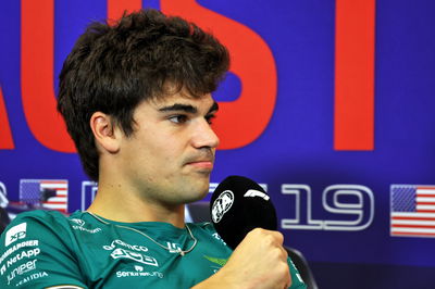 Lance Stroll (CDN ) Tim F1 Aston Martin dalam Konferensi Pers FIA.Kejuaraan Dunia Formula 1, Rd 19, Amerika Serikat