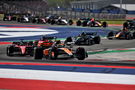 Lando Norris (GBR) McLaren MCL60 leads at the start of the race. Formula 1 World Championship, Rd 19, United States Grand