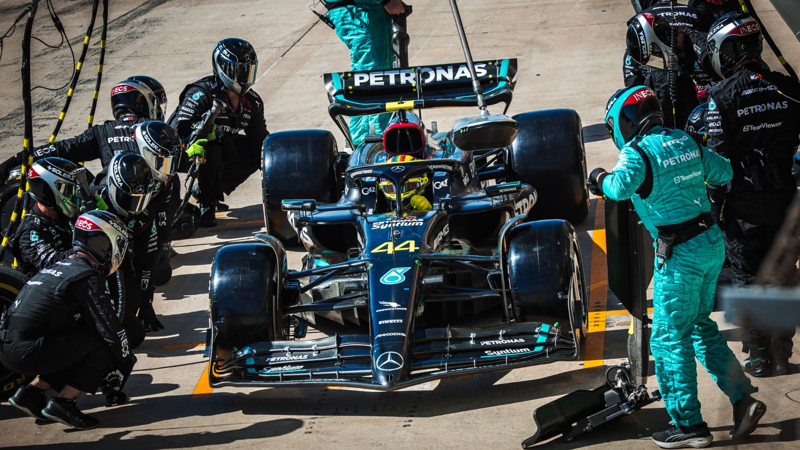 Lewis Hamilton (GBR) Mercedes