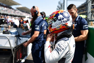 Yuki Tsunoda (JPN) AlphaTauri on the grid. Formula 1 World Championship, Rd 20, Mexican Grand Prix, Mexico City, Mexico,