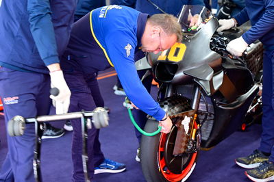 Michelin technician, Valencia MotoGP test 28 November