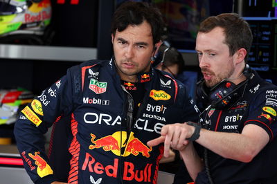 Sergio Perez (MEX) Red Bull Racing. Formula 1 Testing, Yas Marina Circuit, Abu Dhabi, Tuesday.- www.xpbimages.com,