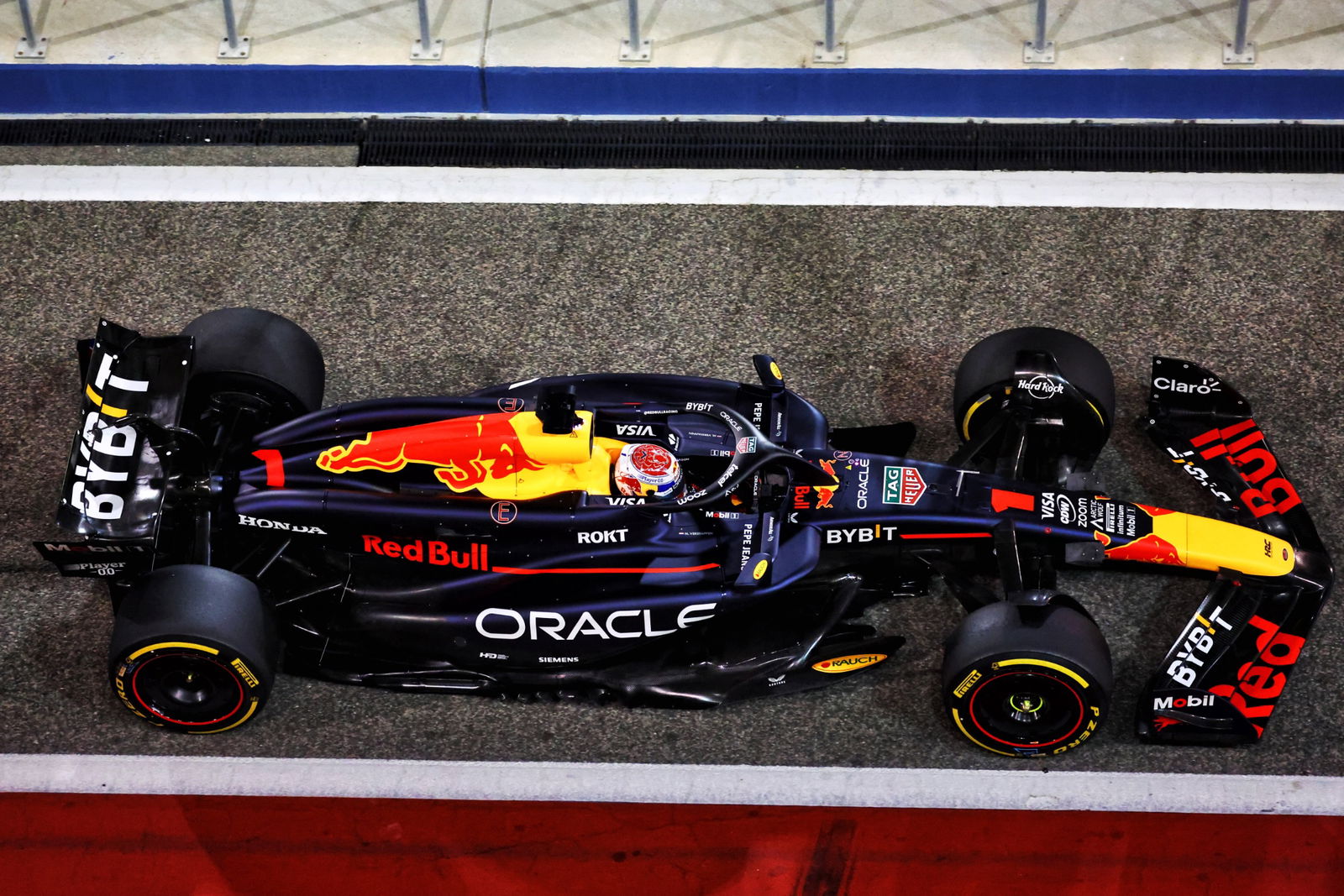 Max Verstappen (NLD) Red Bull Racing RB20. Formula 1 Testing, Sakhir, Bahrain, Day One. - www.xpbimages.com, EMail: