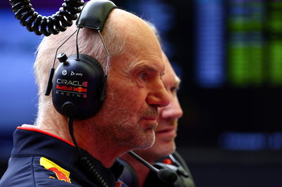 Adrian Newey (GBR) Red Bull Racing Chief Technical Officer. Formula 1 Testing, Sakhir, Bahrain, Day Two. -