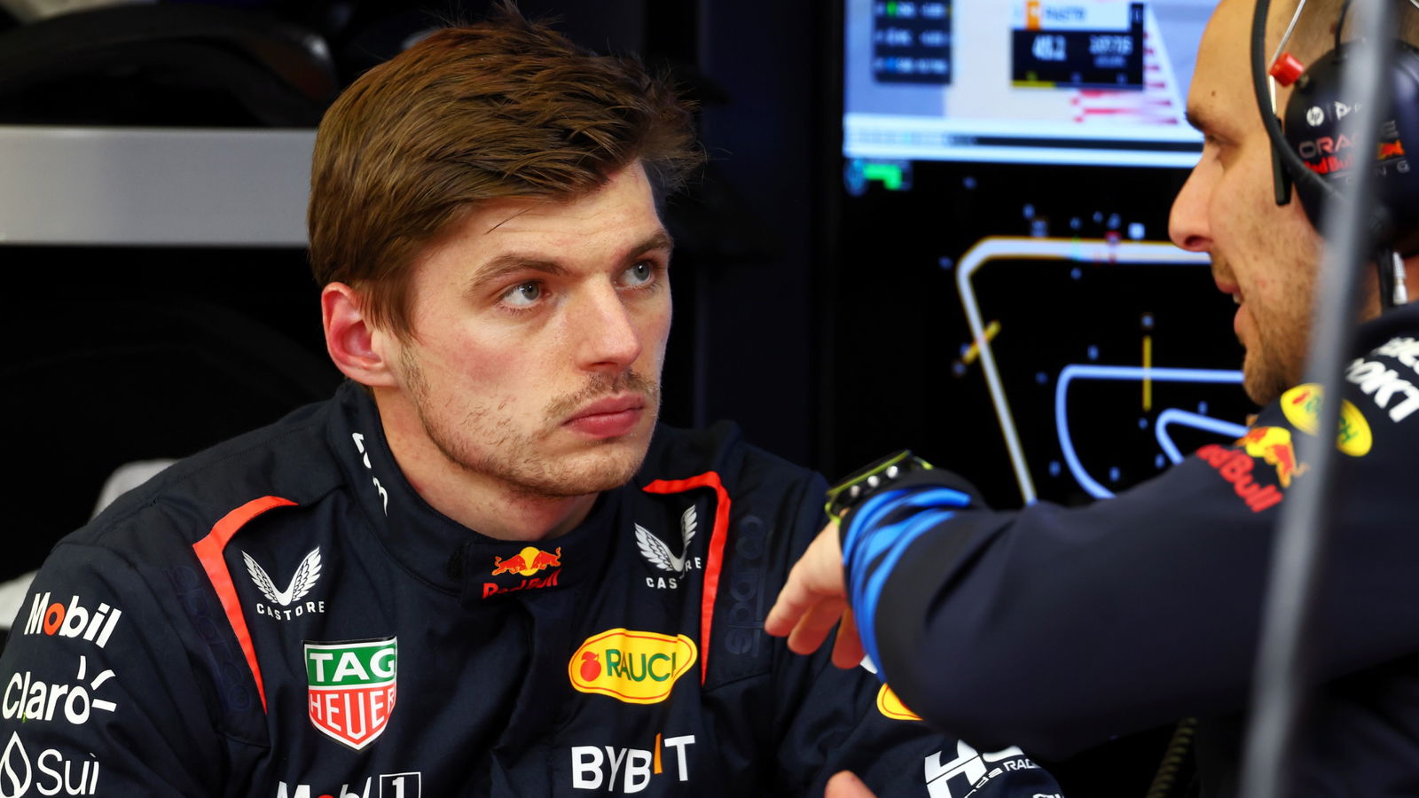 Max Verstappen (NLD) Red Bull Racing with Gianpiero Lambiase (ITA) Red Bull Racing Engineer. Formula 1 Testing, Sakhir,