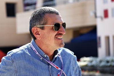 Guenther Steiner (ITA) RTL F1 TV Presenter. Formula 1 World Championship, Rd 1, Bahrain Grand Prix, Sakhir, Bahrain,