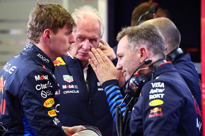 Max Verstappen (NLD) Red Bull Racing with Dr Helmut Marko (AUT) Red Bull Motorsport Consultant; Christian Horner (GBR) Red