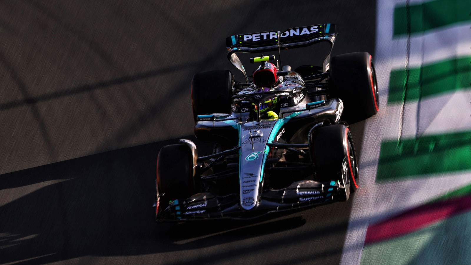 Lewis Hamilton (GBR) Mercedes AMG F1 W15. Formula 1 World Championship, Rd 2, Saudi Arabian Grand Prix, Jeddah, Saudi