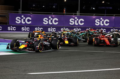 Max Verstappen (NLD) Red Bull Racing RB20 leads at the start of the race. Formula 1 World Championship, Rd 2, Saudi