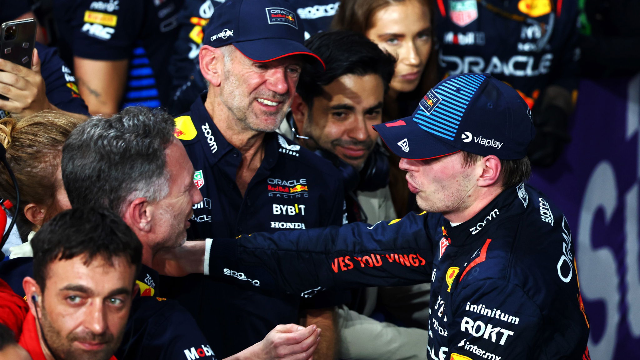Race winner Max Verstappen (NLD) Red Bull Racing in parc ferme with Adrian Newey (GBR) Red Bull Racing Chief Technical