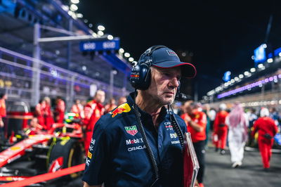 Adrian Newey (GBR) Red Bull Racing Chief Technical Officer looks at Oliver Bearman (GBR) Ferrari SF-24 Reserve Driver on the