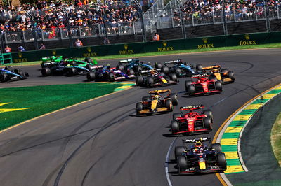 Max Verstappen (NLD) Red Bull Racing RB20 leads at the start of the race. Formula 1 World Championship, Rd 3, Australian