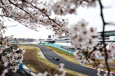 Lewis Hamilton (GBR) Mercedes AMG F1 W15. Formula 1 World Championship, Rd 4, Japanese Grand Prix, Suzuka, Japan, Practice