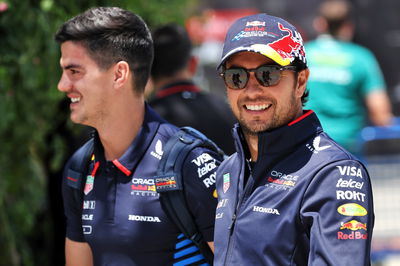 Sergio Perez (MEX) Red Bull Racing. Formula 1 World Championship, Rd 5, Chinese Grand Prix, Shanghai, China, Preparation