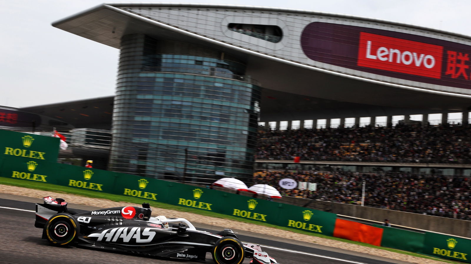 Kevin Magnussen (DEN) Haas VF-24. Formula 1 World Championship, Rd 5, Chinese Grand Prix, Shanghai, China, Sprint