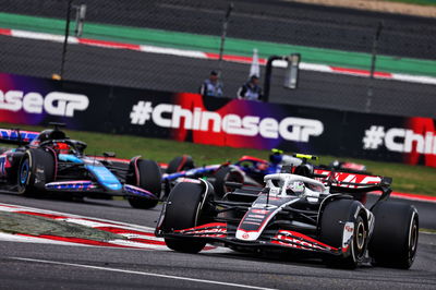 Nico Hulkenberg (GER) Haas VF-24. Formula 1 World Championship, Rd 5, Chinese Grand Prix, Shanghai, China, Race Day.-