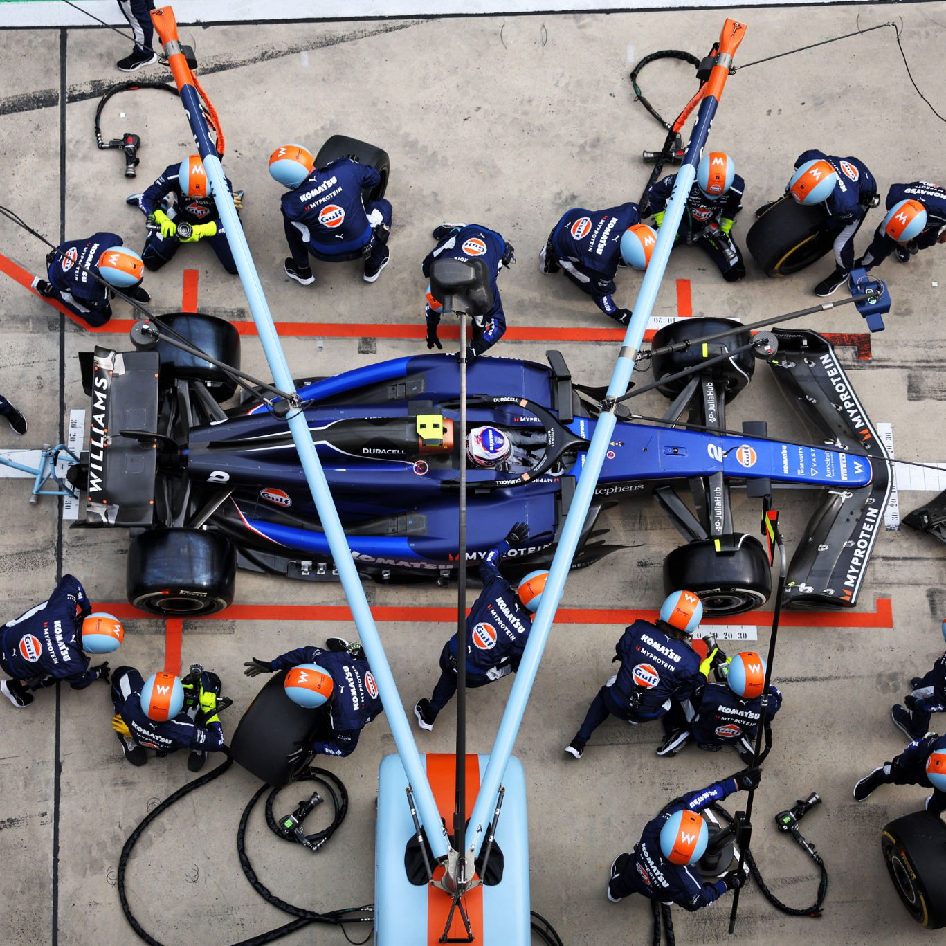 Logan Sargeant (USA) Williams Racing FW46 makes a pit stop. Formula 1 World Championship, Rd 5, Chinese Grand Prix,
