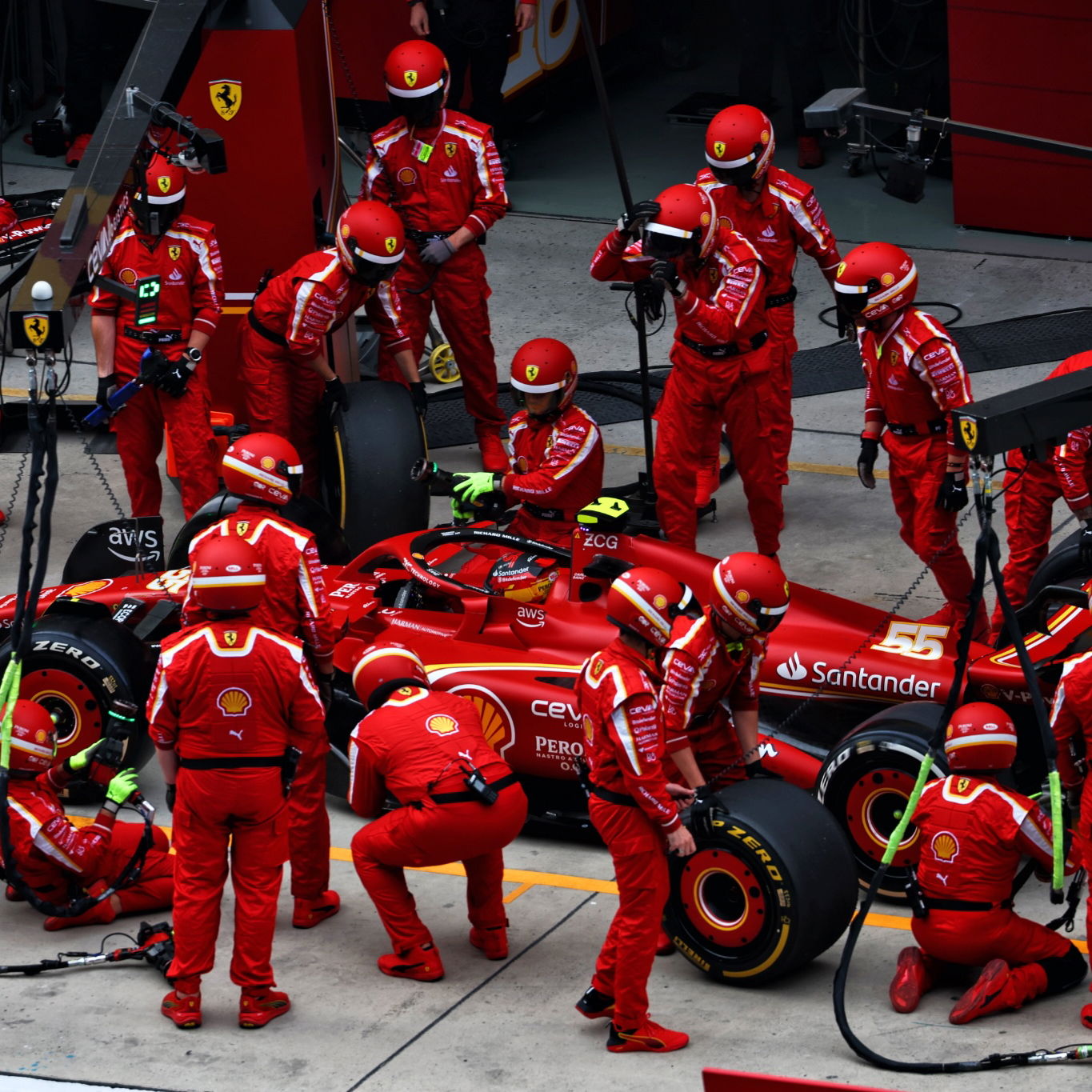 Carlos Sainz Jr (ESP) Ferrari SF-24 makes a pit stop. Formula 1 World Championship, Rd 5, Chinese Grand Prix, Shanghai,