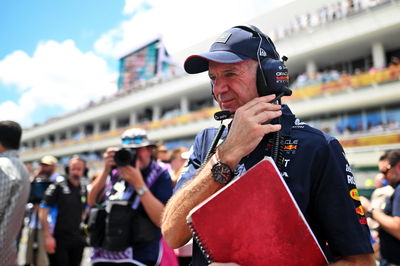 Adrian Newey (GBR) Red Bull Racing Chief Technical Officer on the grid. Formula 1 World Championship, Rd 6, Miami Grand