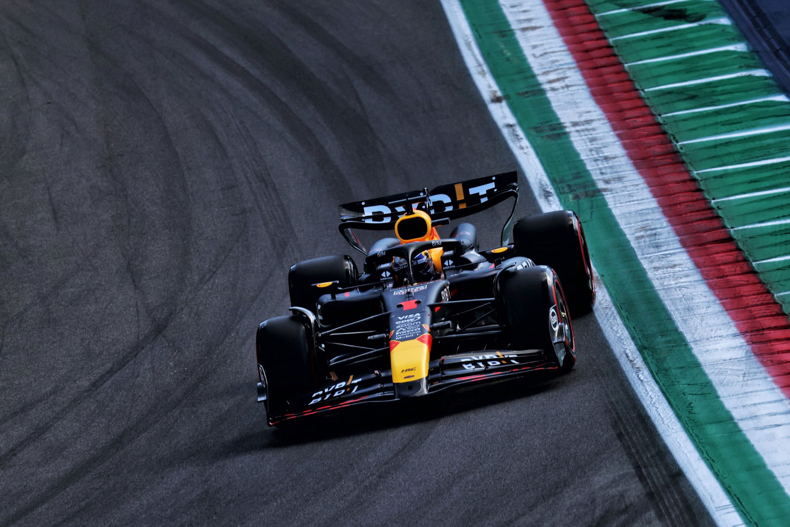 Max Verstappen (NLD) Red Bull Racing RB20. Formula 1 World Championship, Rd 7, Emilia Romagna Grand Prix, Imola, Italy,