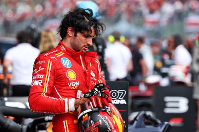 Carlos Sainz Jr (ESP) Ferrari in parc ferme. Formula 1 World Championship, Rd 7, Emilia Romagna Grand Prix, Imola, Italy,