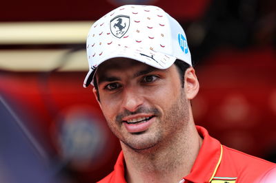 Carlos Sainz Jr (ESP) Ferrari. Formula 1 World Championship, Rd 10, Spanish Grand Prix, Barcelona, Spain, Preparation