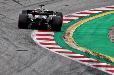 Kevin Magnussen (DEN) Haas VF-24. Formula 1 World Championship, Rd 10, Spanish Grand Prix, Barcelona, Spain, Qualifying