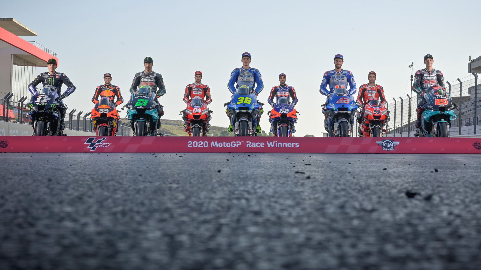 MotoGP Portugal 2020, Portimao - Latihan Jumat LANGSUNG!