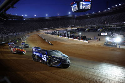 NASCAR: Hasil Balapan Bristol Food City Dirt Race