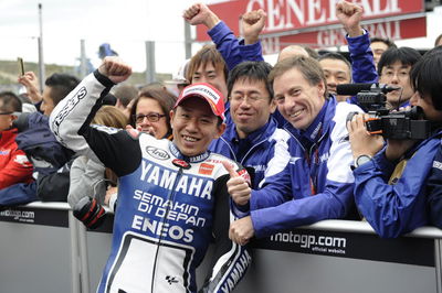 Nakasuga, Jarvis, Valencia MotoGP Race 2012