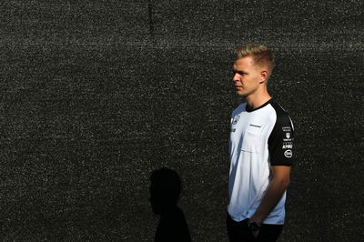 Kevin Magnussen lands Mercedes DTM test