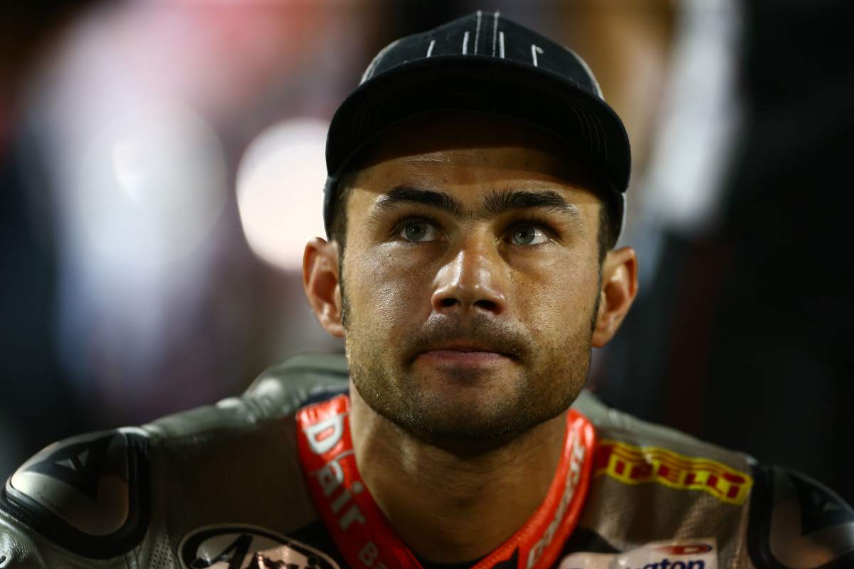 Davies: Stoner can test with us - but not race!