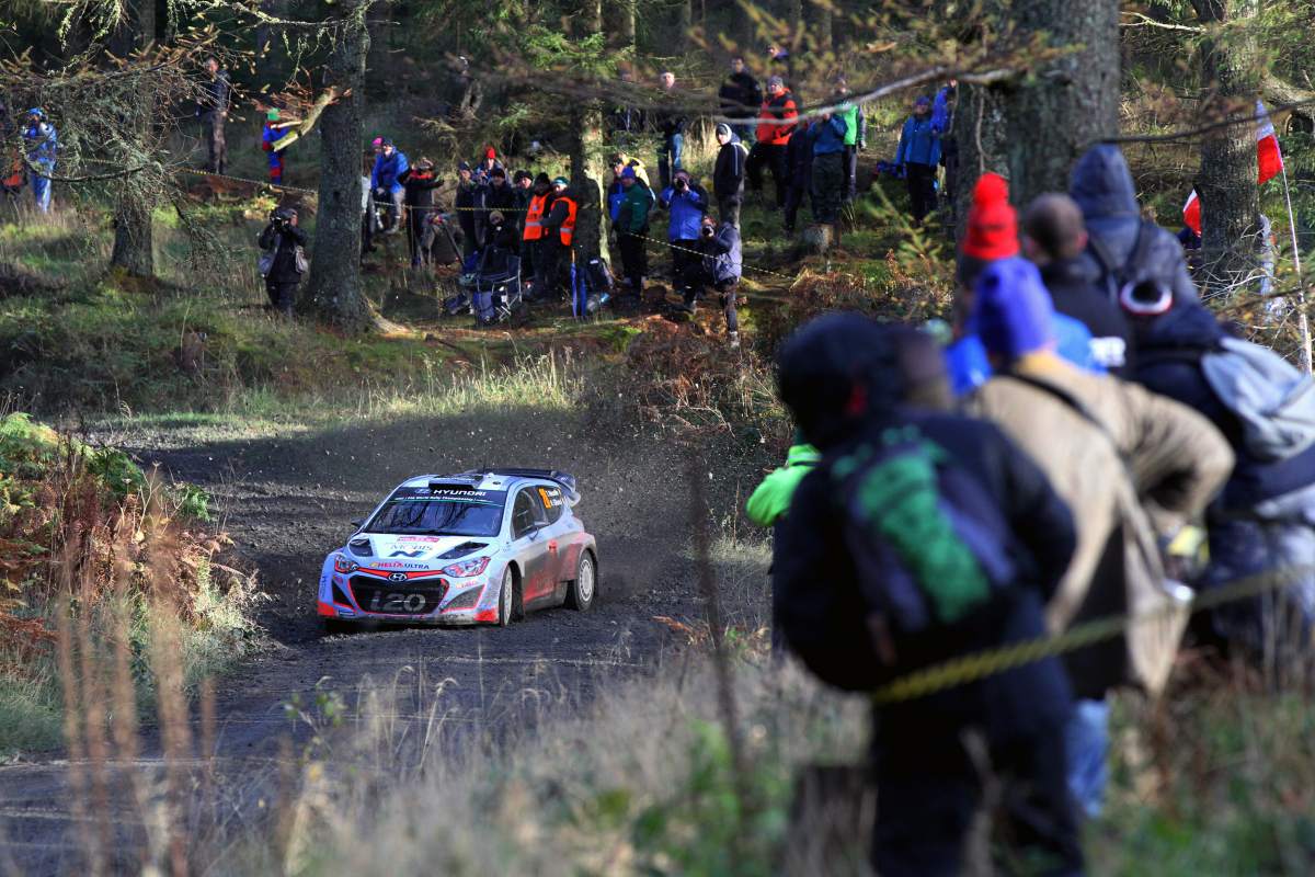 Tanak crashes out of Rally GB in SS16