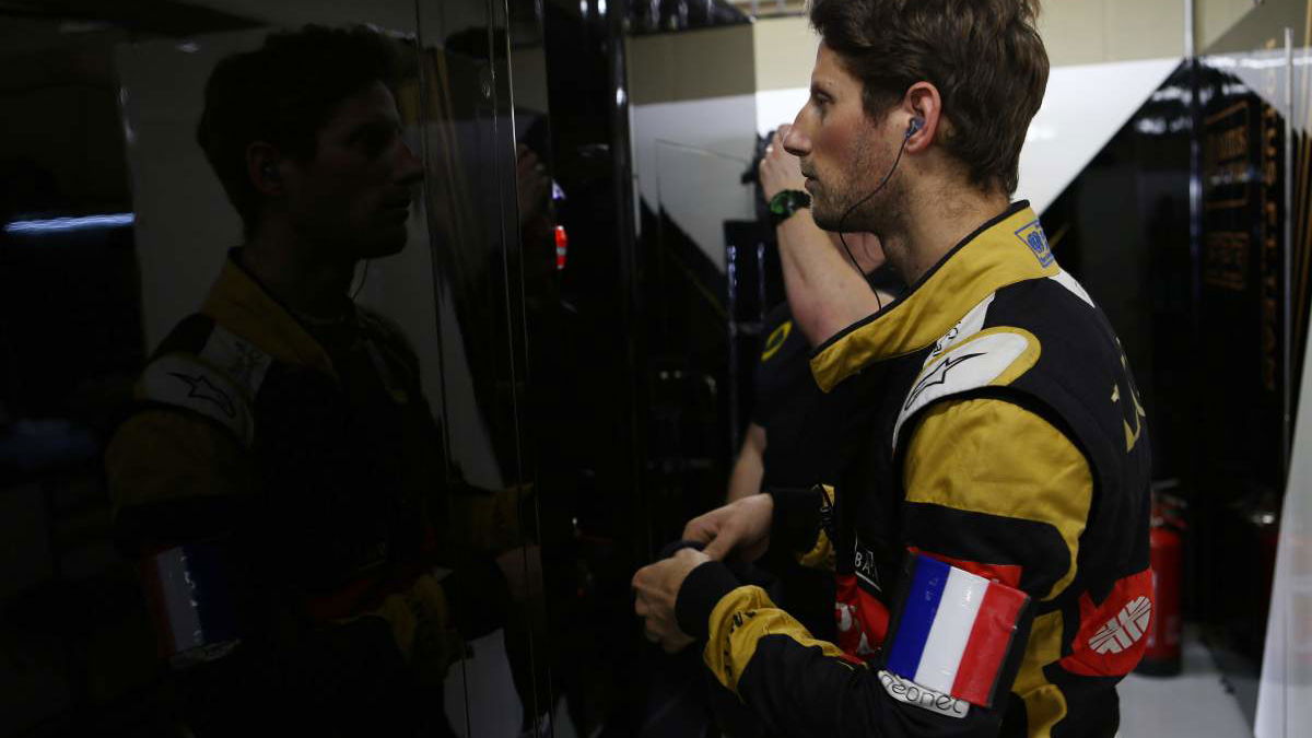 Grosjean: Best tribute is to put French flag on podium