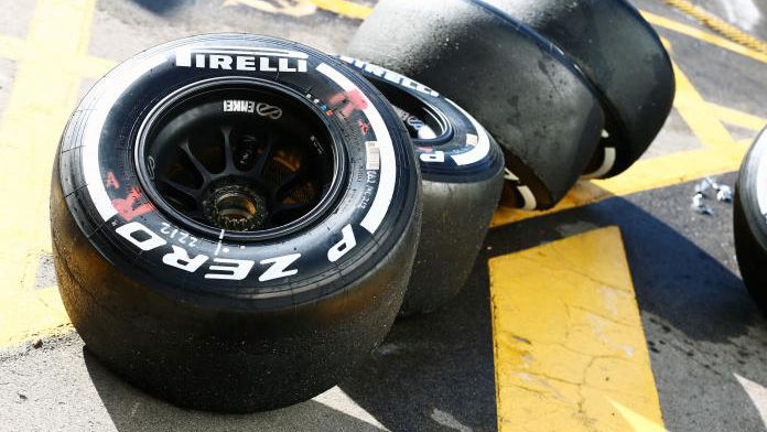 Pirelli avoids 'cliff' with 2016 F1 tyres